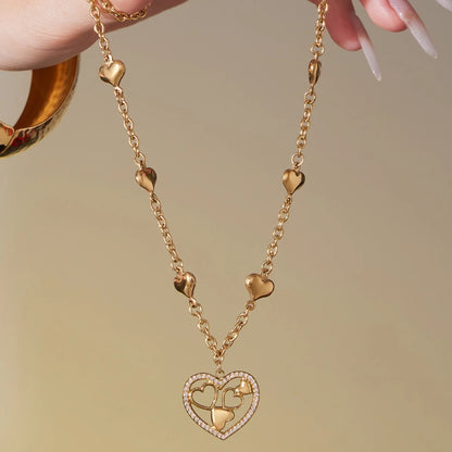 316L Stainless Steel Necklace for Woman 18K Gold Plated Chain Necklaces Inlaid with Shiny Zircon Hollowed Heart Pendant Necklace